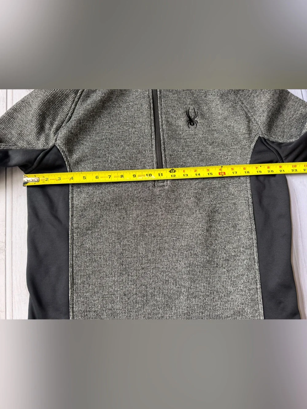 Spyder mid weight Heather gray black 1/4 zip Outbound core sweater jacket. Large